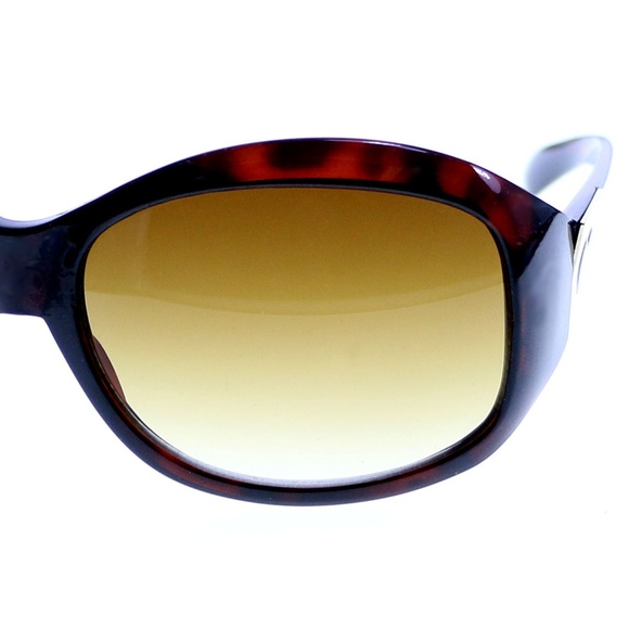 Liz Claiborne  "Harper" Heart Oversize-Sunglasses - Picture 5 of 7
